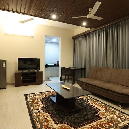Minas Manor Hotell Tiruchirappalli Exteriör bild