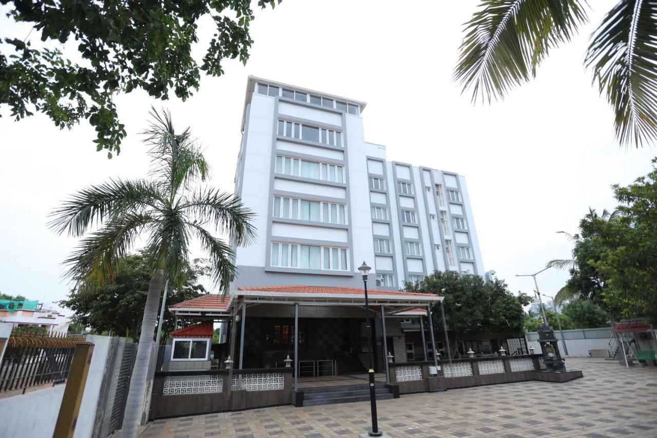 Minas Manor Hotell Tiruchirappalli Exteriör bild