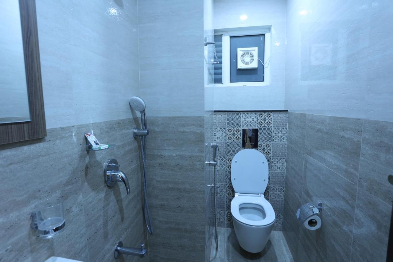 Minas Manor Hotell Tiruchirappalli Exteriör bild
