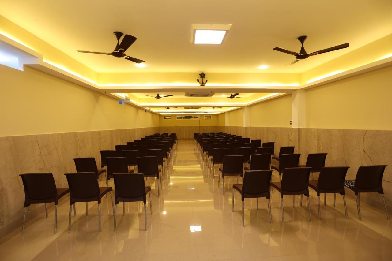 Minas Manor Hotell Tiruchirappalli Exteriör bild